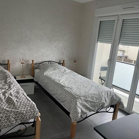 F3 Appartement 2 Chambre Un Salon Avec Wifi Saint-Jean-de-la-Ruelle 外观 照片